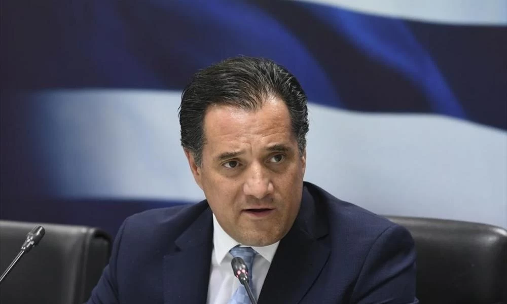 Γεωργιάδης: ''Η καραντίνα τηρείται επειδή ο κόσμος βλέπει τους νεκρούς και φοβάται''
